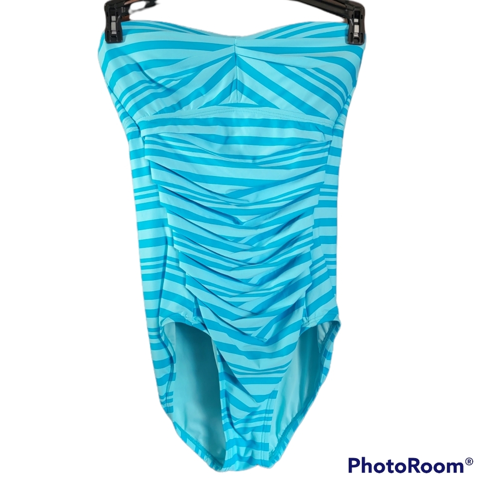 DKNY NWOT WOMEN'S ONE PIECE SWIMSUIT SIZE 4